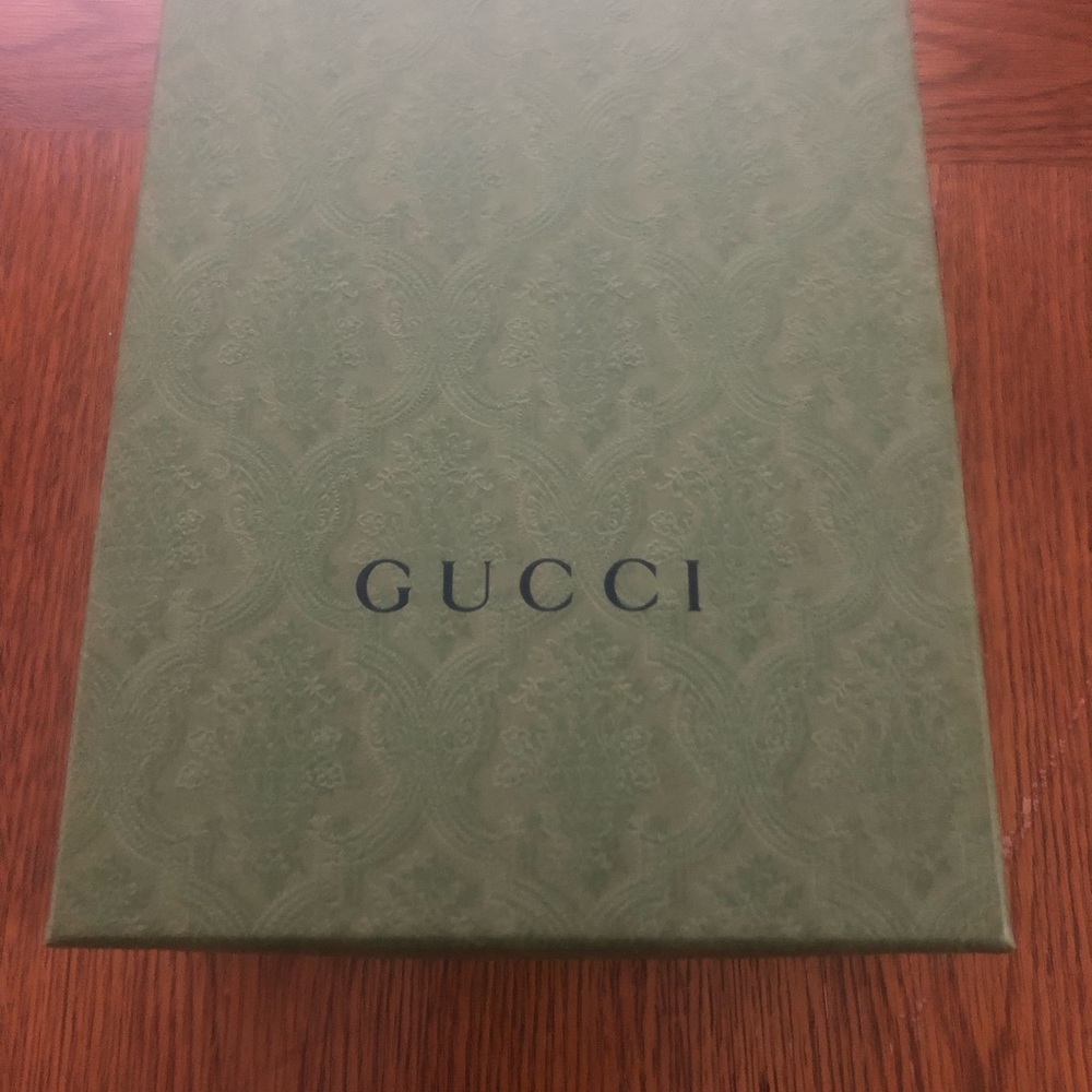 Gucci preowned empty gift shoe box.